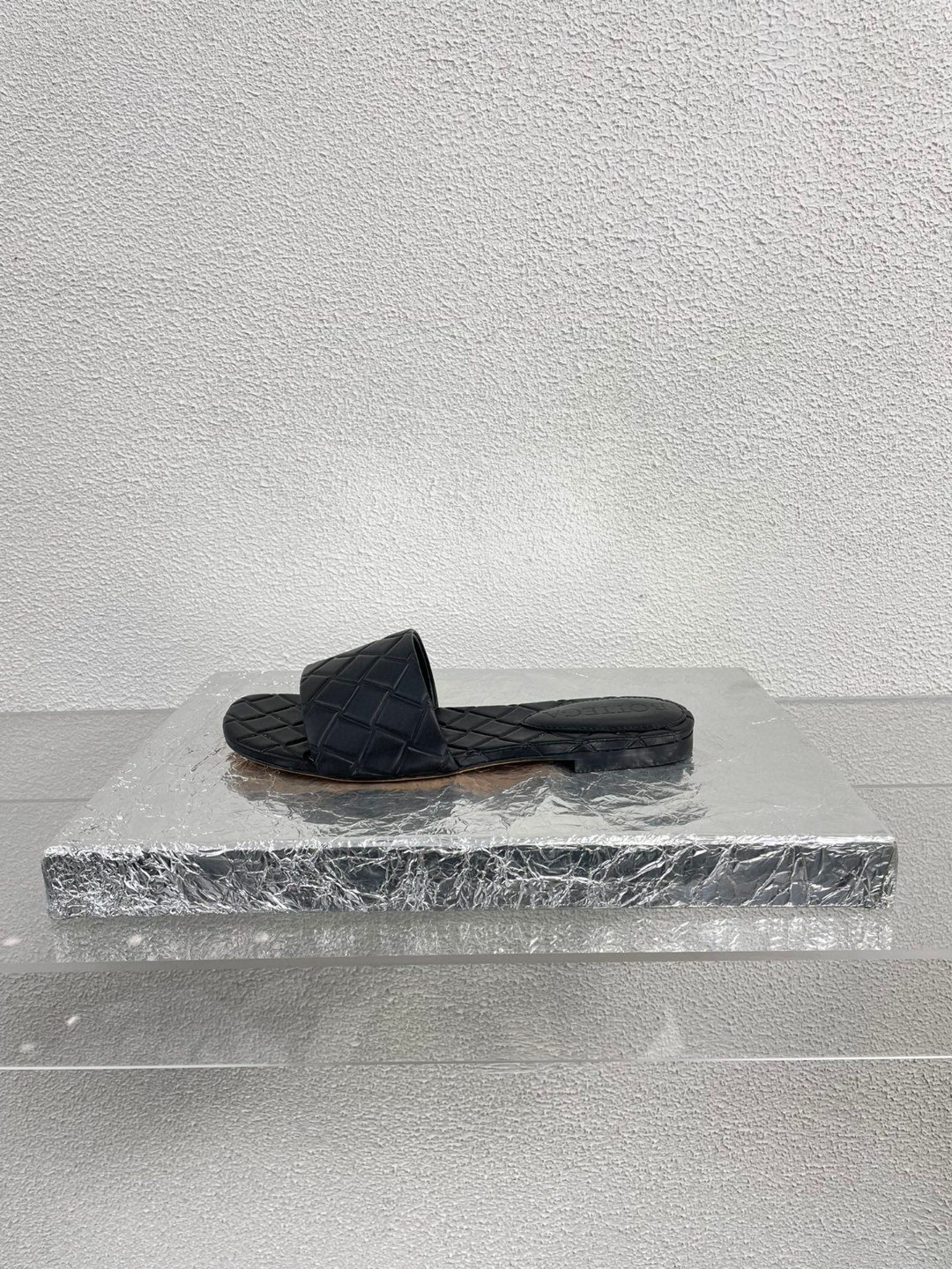 Bo*te*ga ve*ne*ta slides