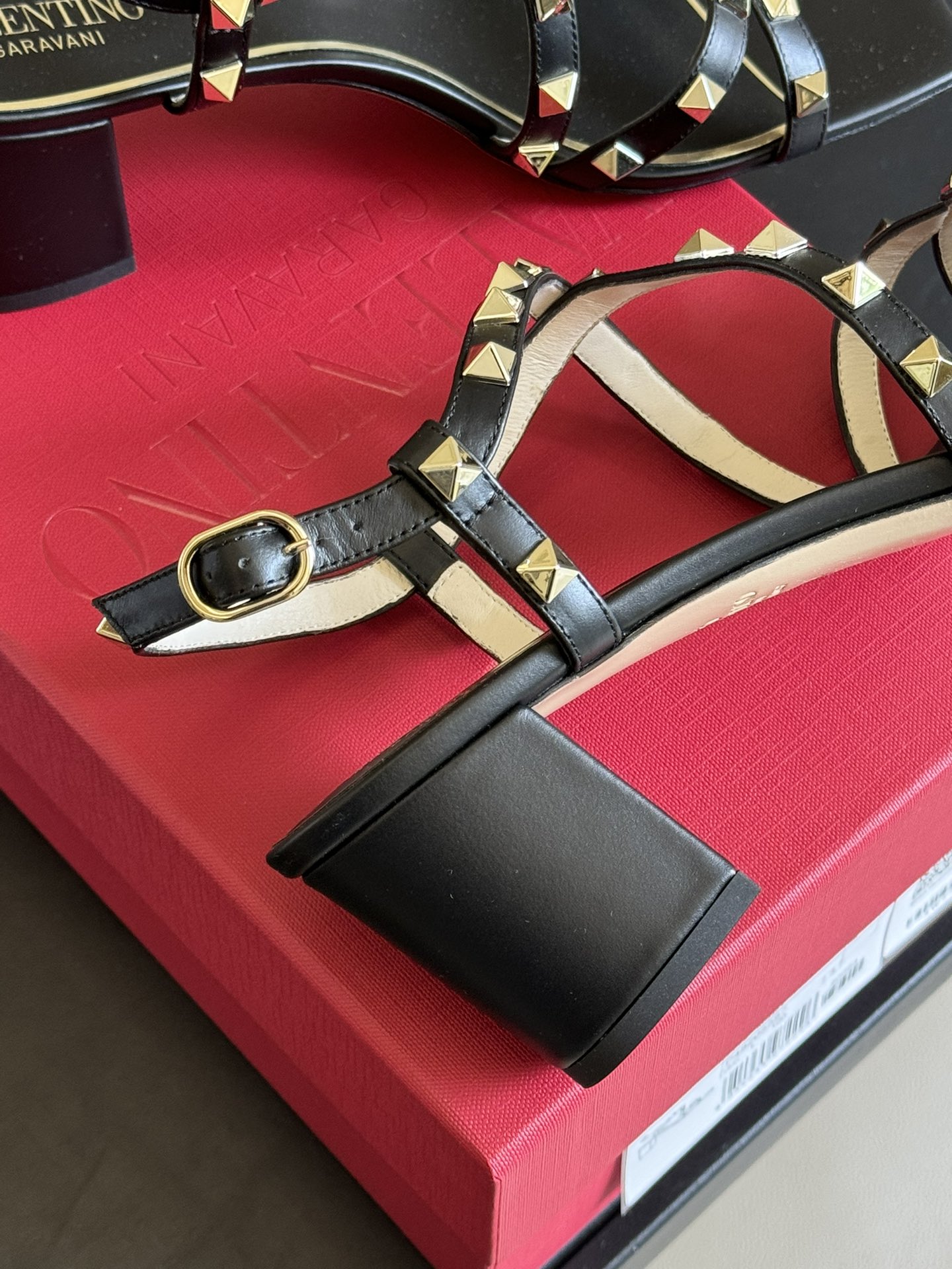 Valentina 2024ss Sandals