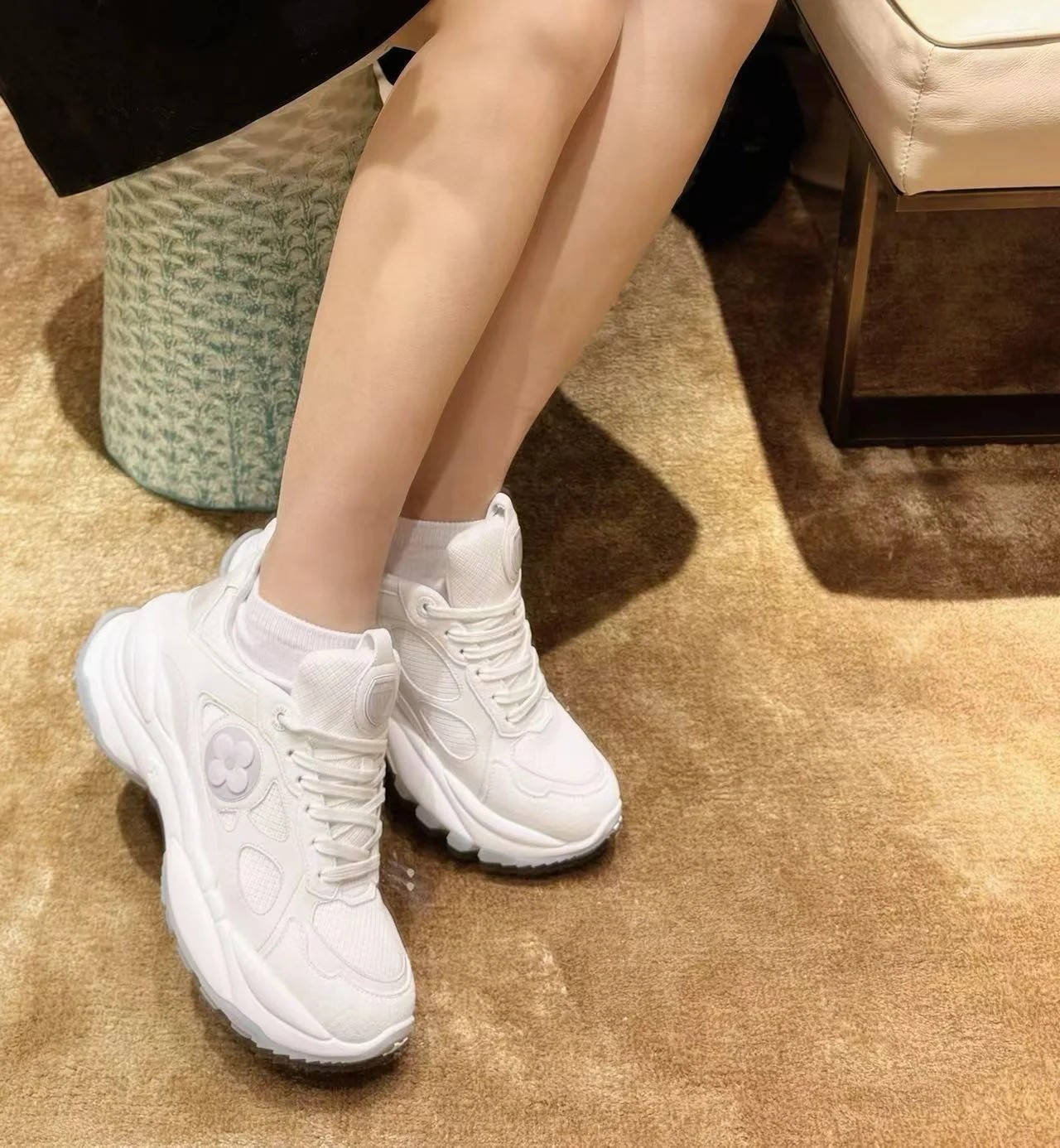 l**is V*t*n run55 sneakers(eu35-eu41)