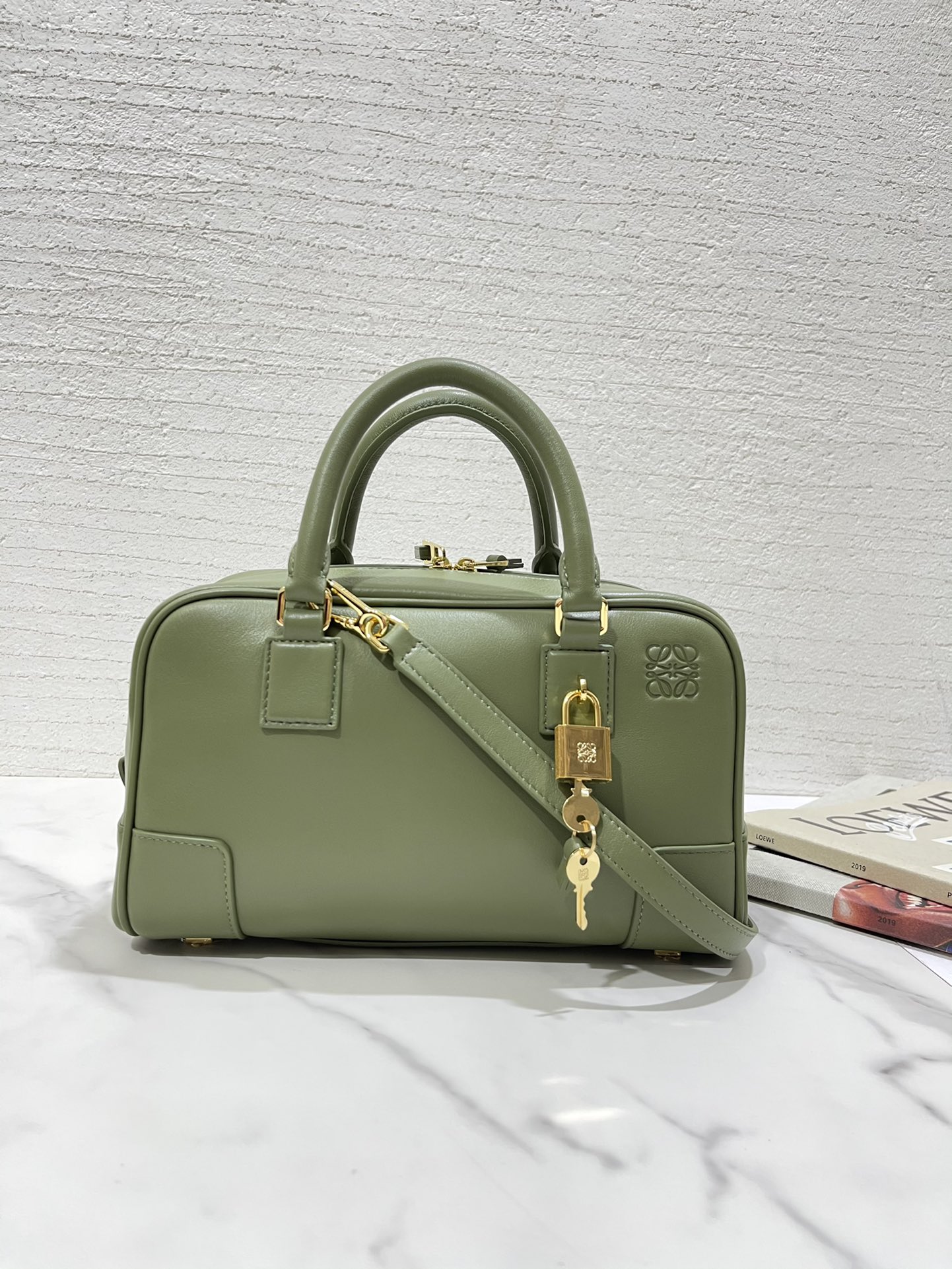 Loewe Amazon Bag-23*16*10CM