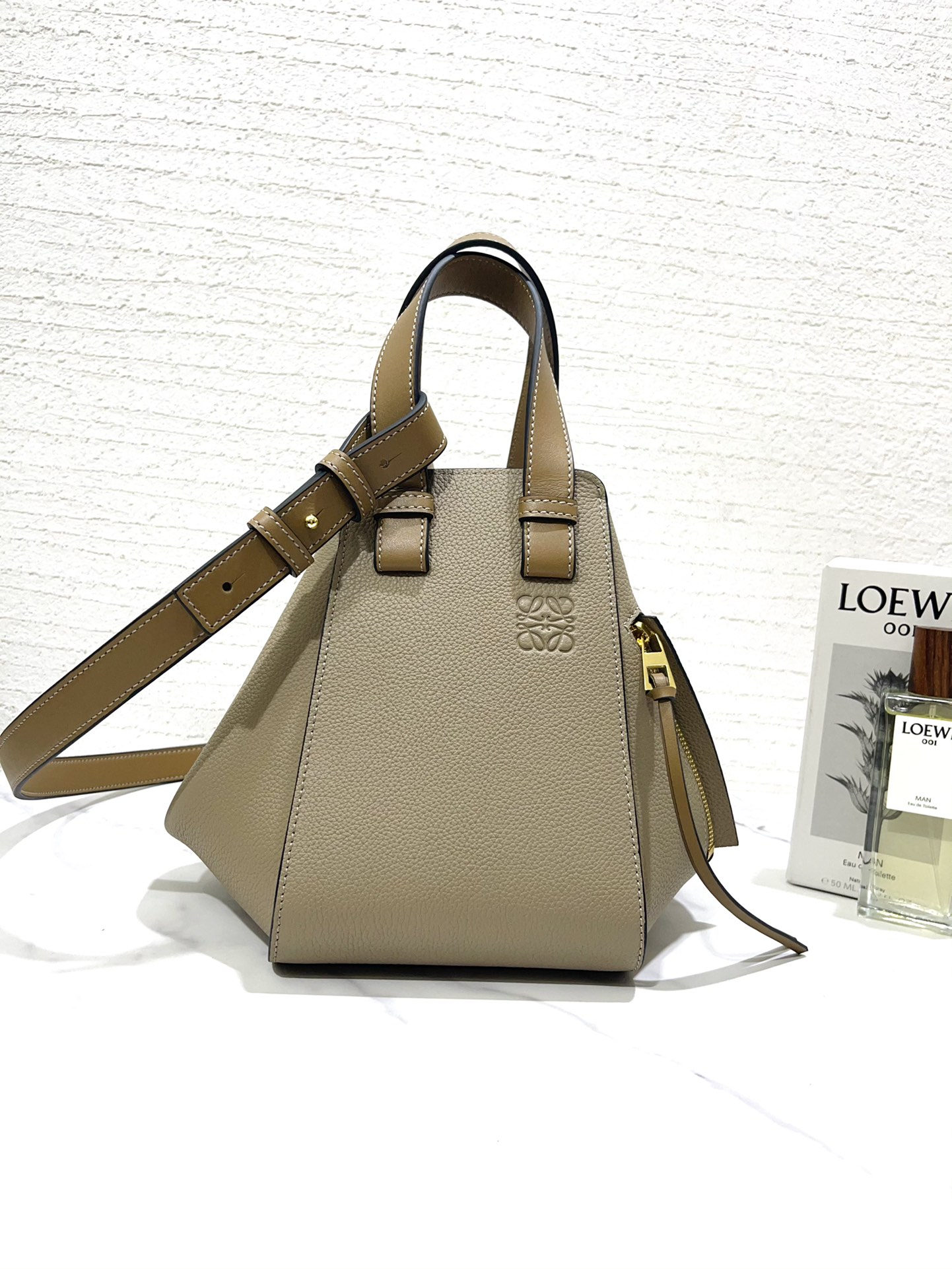 Loewe Hammock Bag-20.8*19.5*14.5CM
