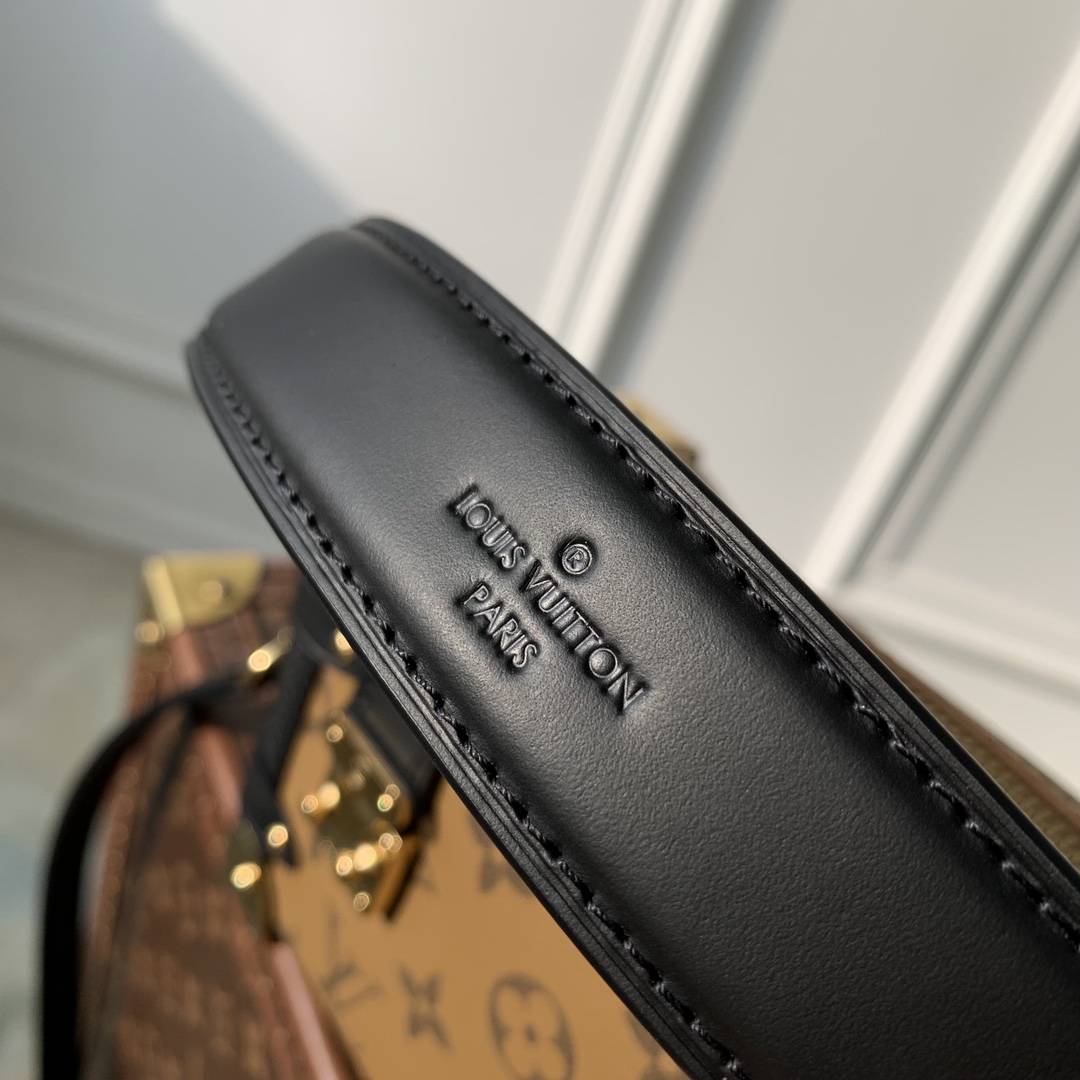 l**is V*t*n side trunk -m46815-18×12.5×8cm