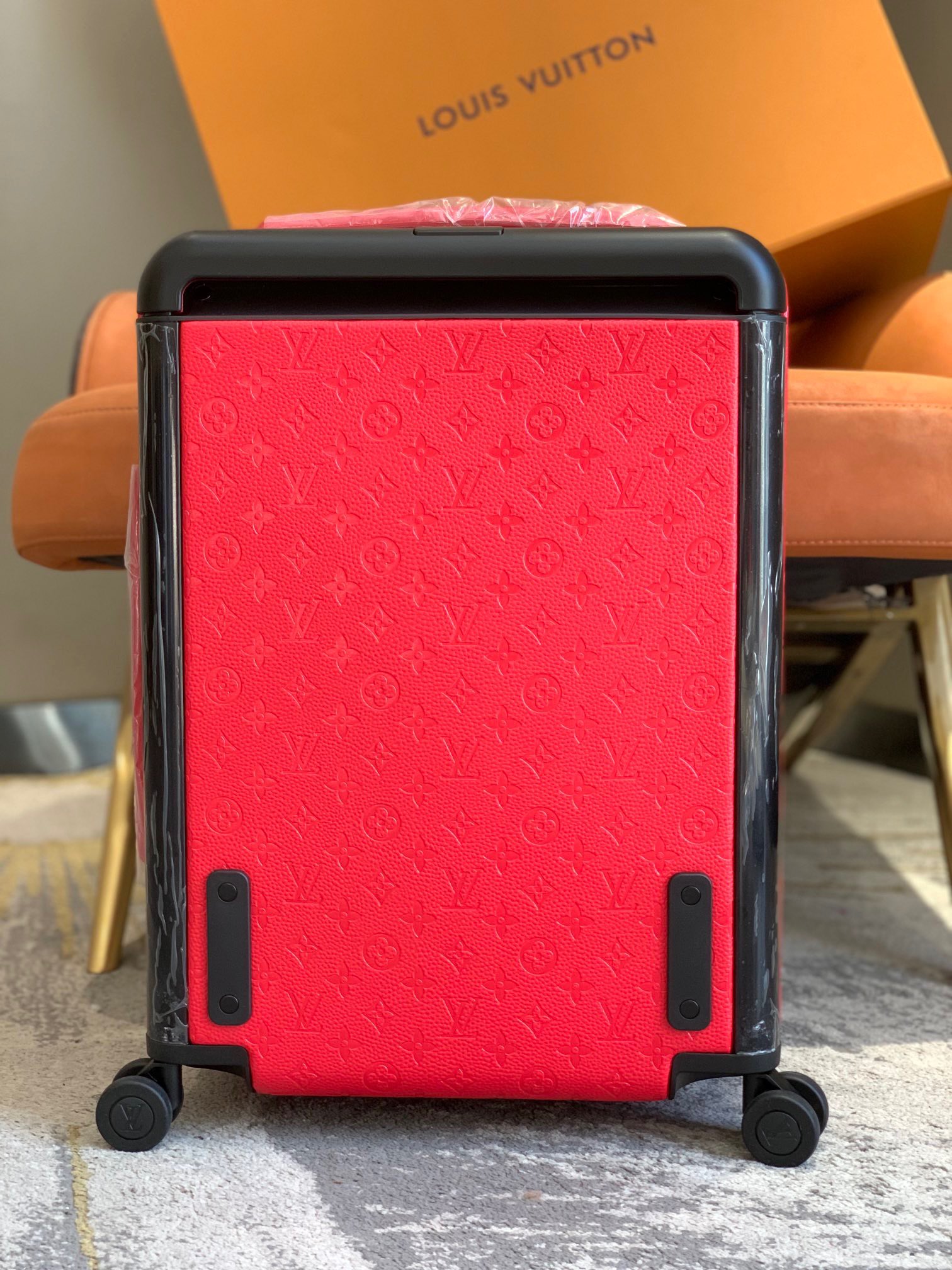 l**is V*t*n horizon 55-‭38*55*21cm