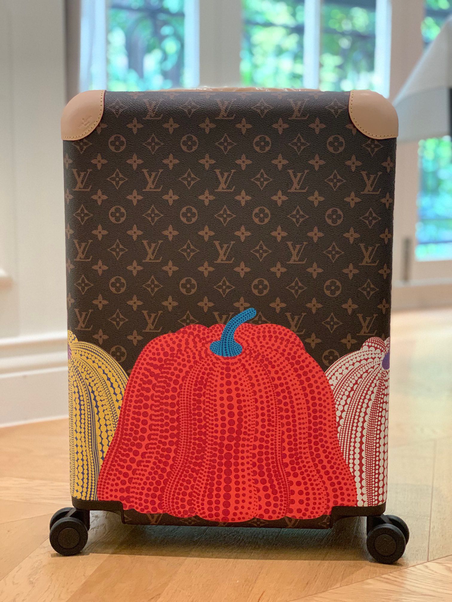 l**is V*t*n horizon 55-‭38*55*21cm