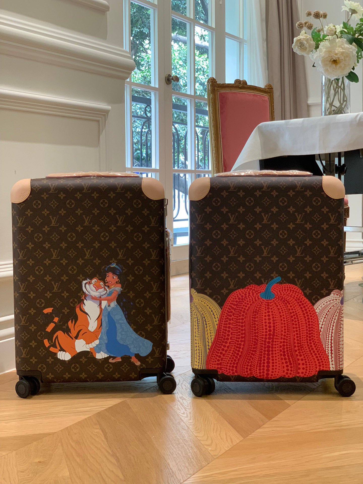 l**is V*t*n horizon 55-‭38*55*21cm