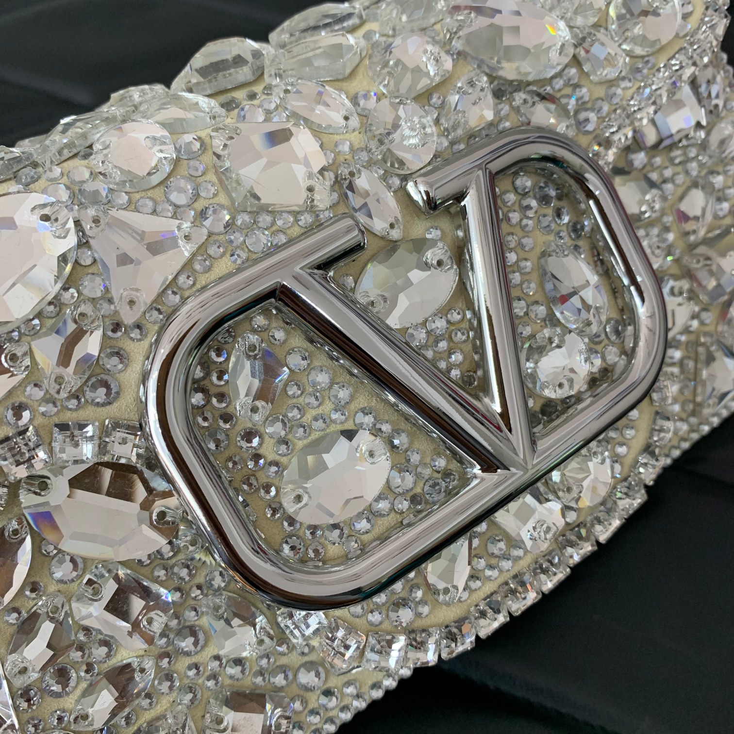 Valentino Garavani Mini Loco Bag-20*11*5CM