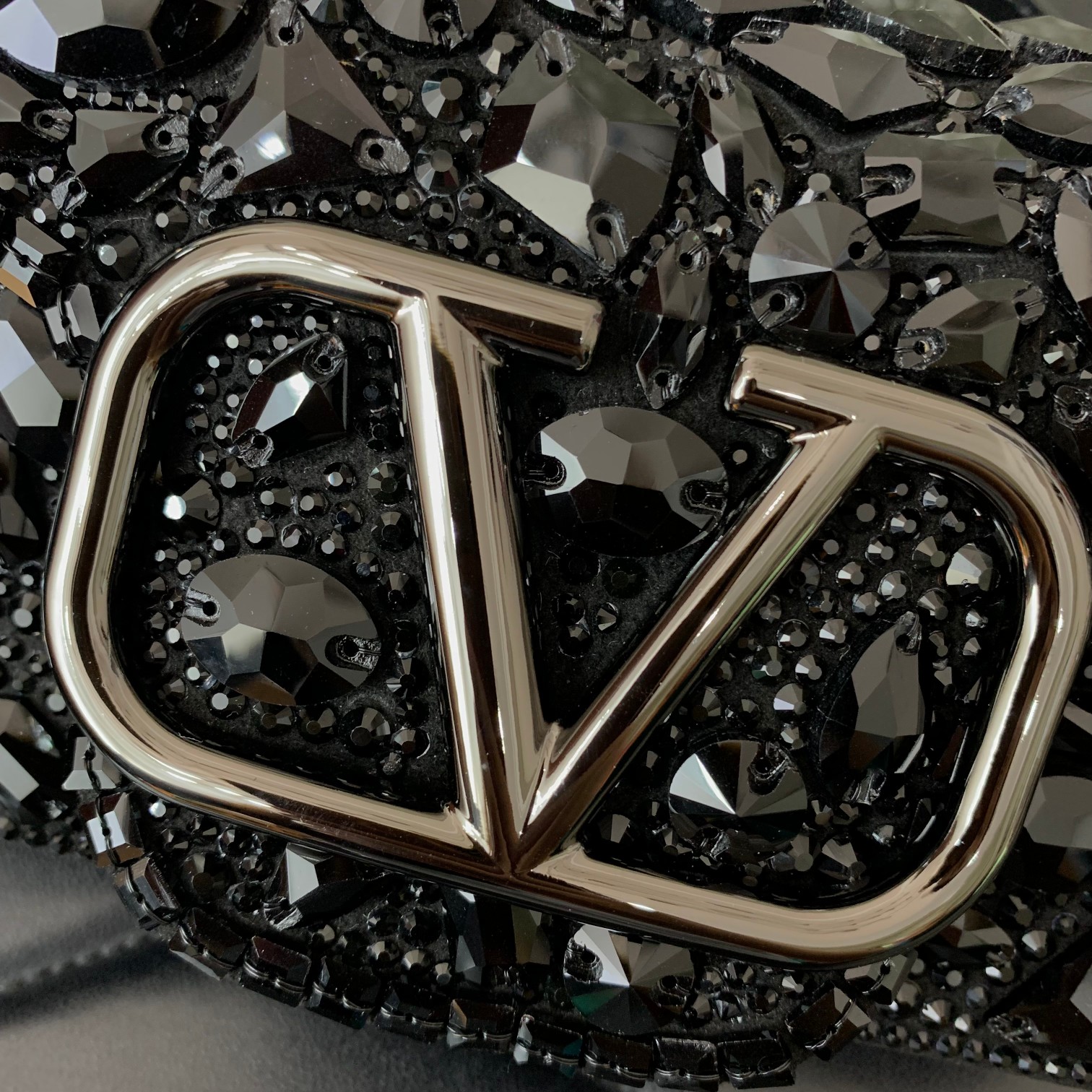 Valentino Garavani Mini Loco Bag-20*11*5CM