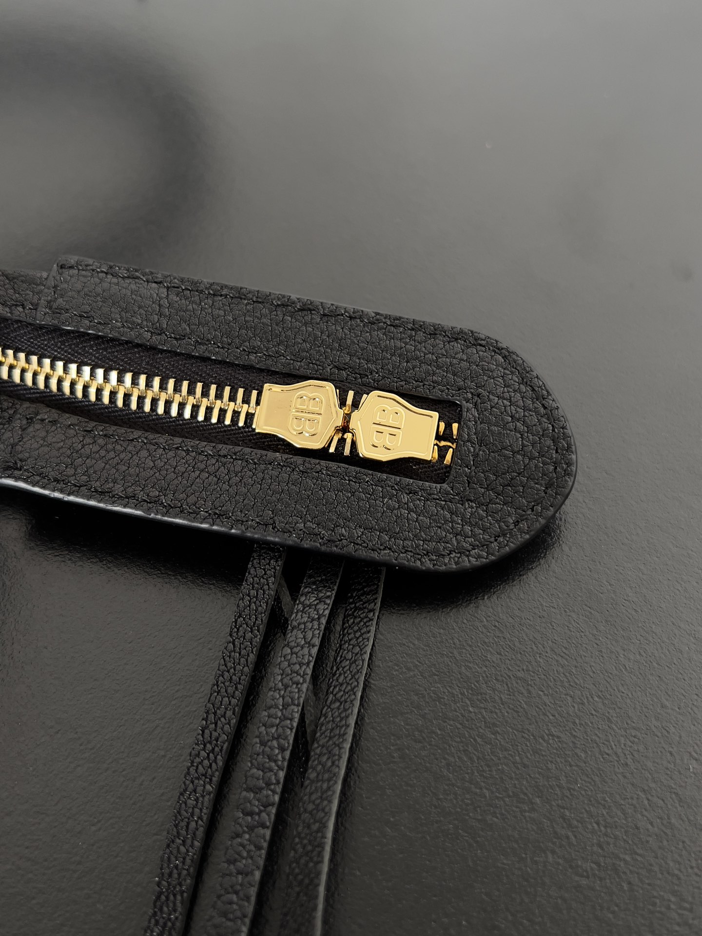 Balenciag Graffiti Classic City-30*10*20CM