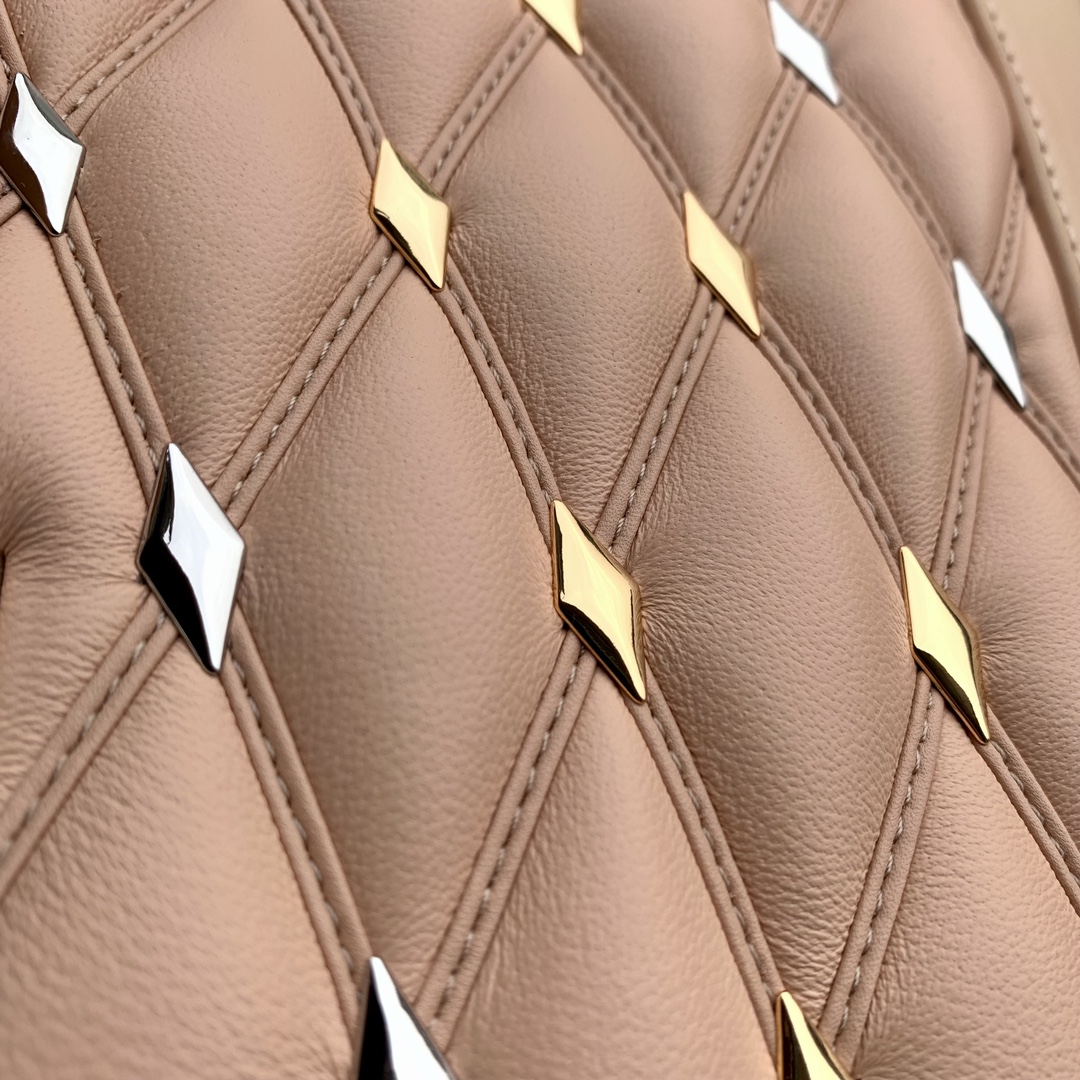 l**is V*t*n alma bb m24062-23.5 x 17.5 x 11.5cm