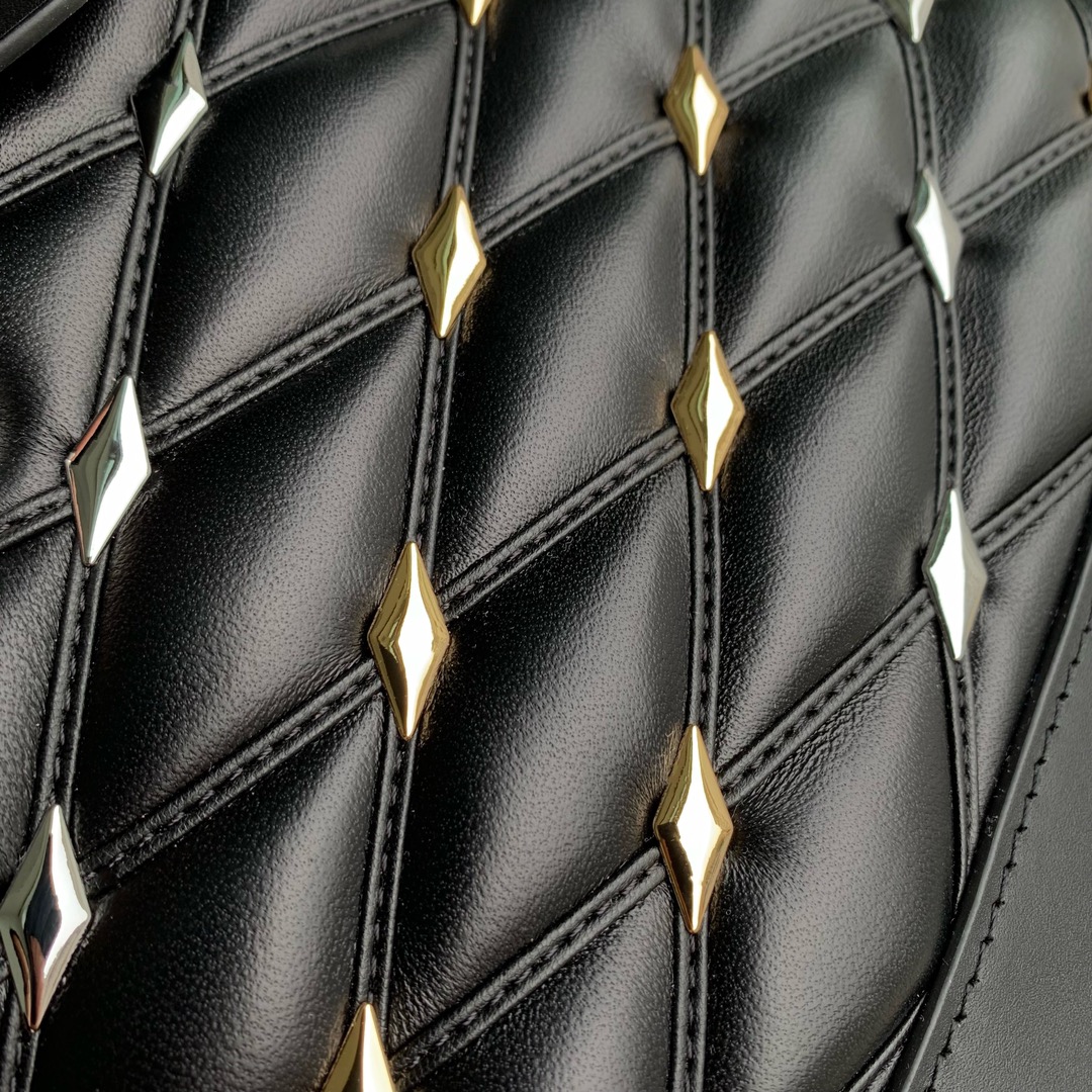 l**is V*t*n alma bb m24062-23.5 x 17.5 x 11.5cm