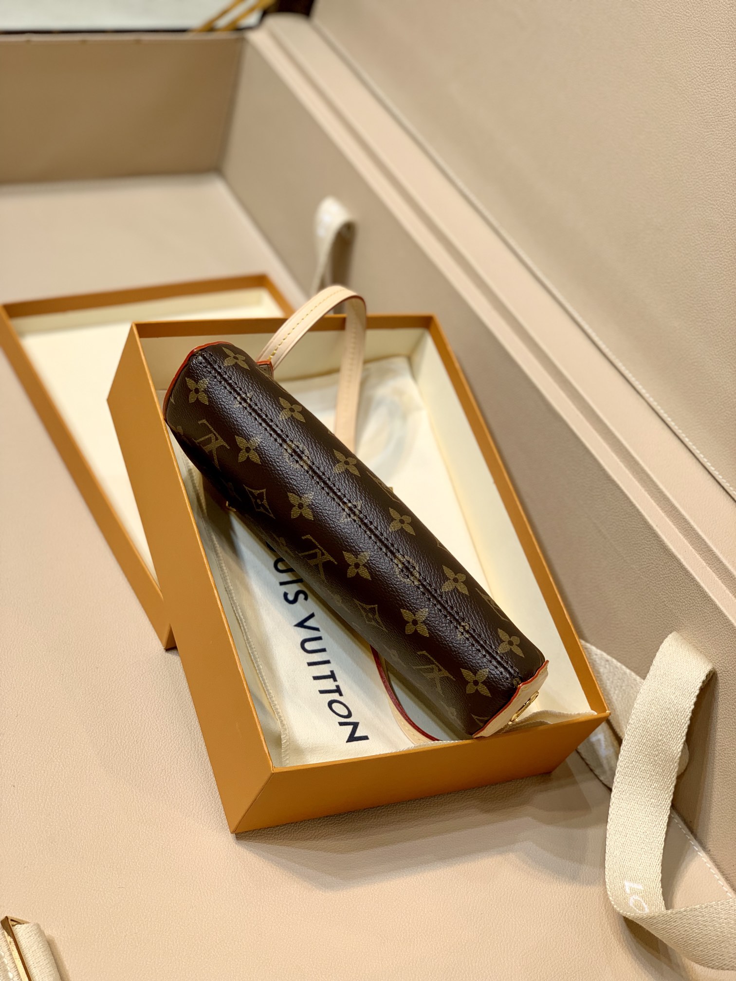 l**is V*t*n pochette tirette bag-m24255-22*12*5.5cm