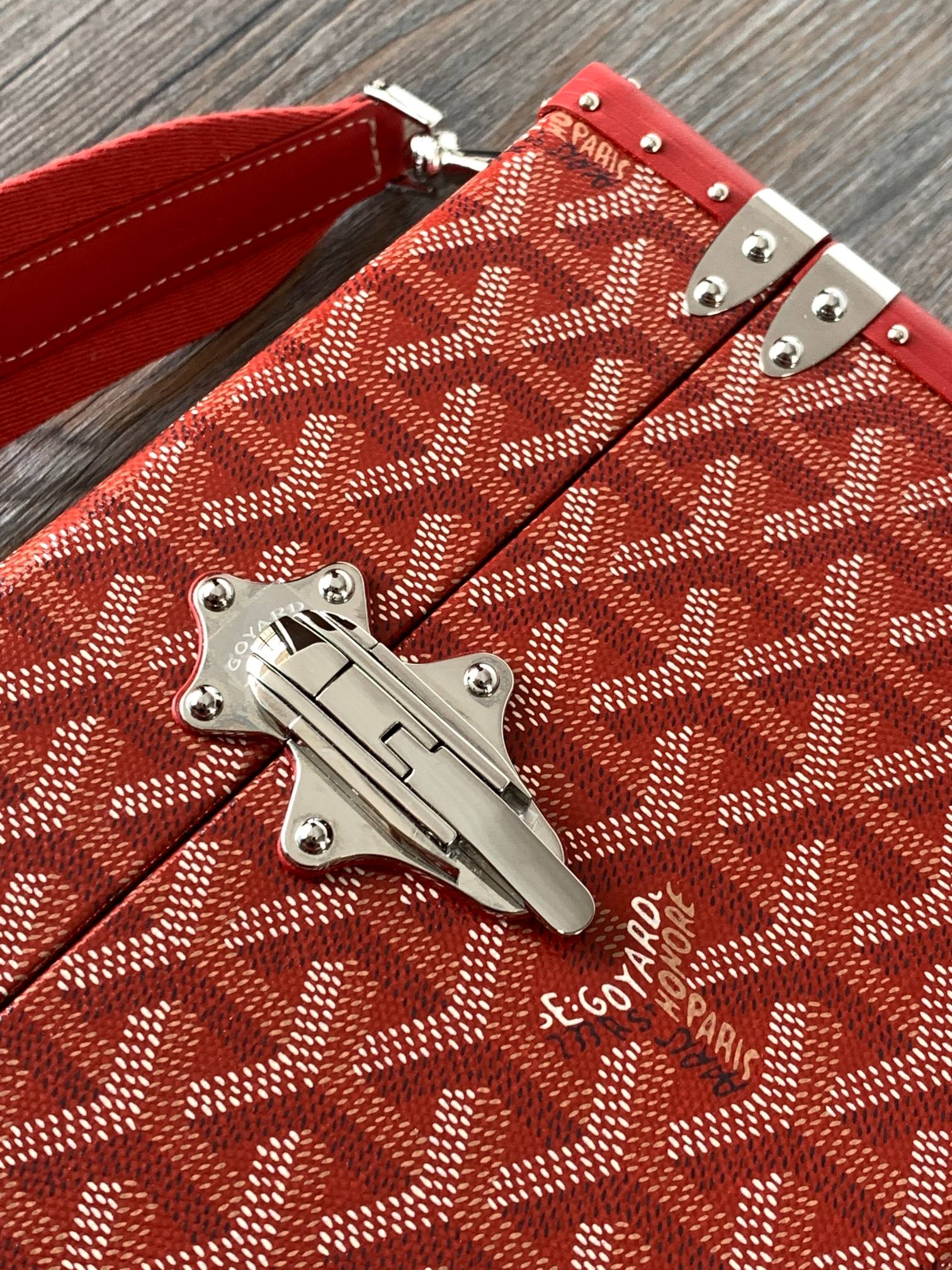 Go*ard cassette bag-21*15*6.5cm