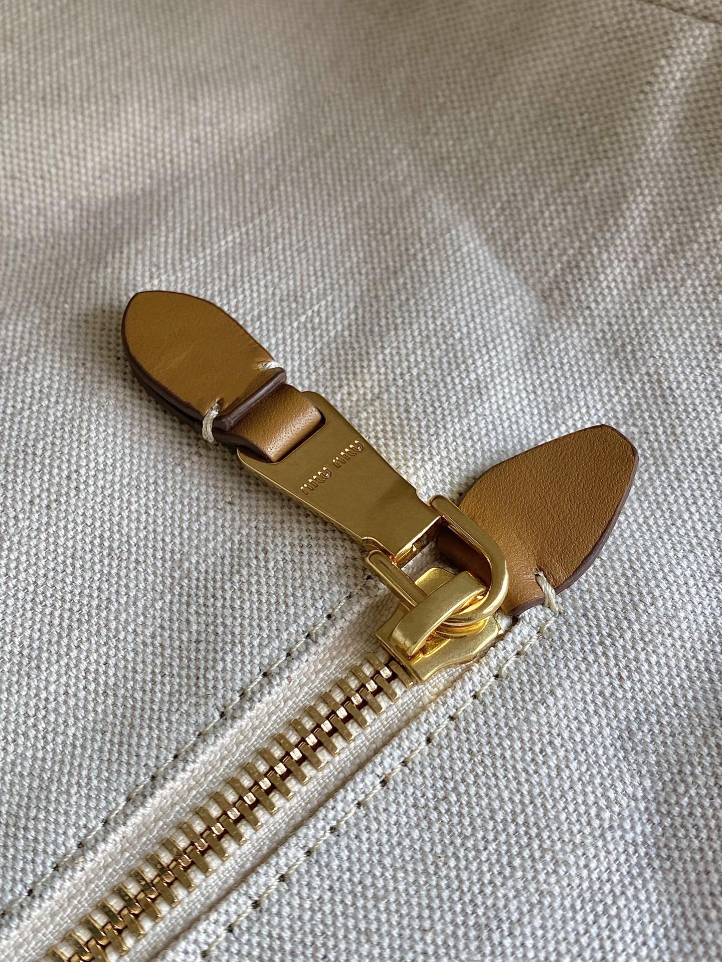 MiuMiu Tote-40×39×18CM