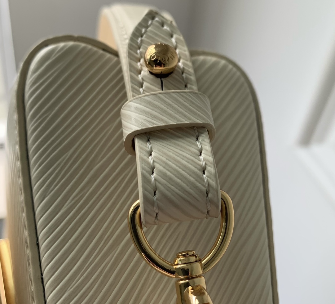 l**is V*t*n twist west-m24550-23.5*12*7cm