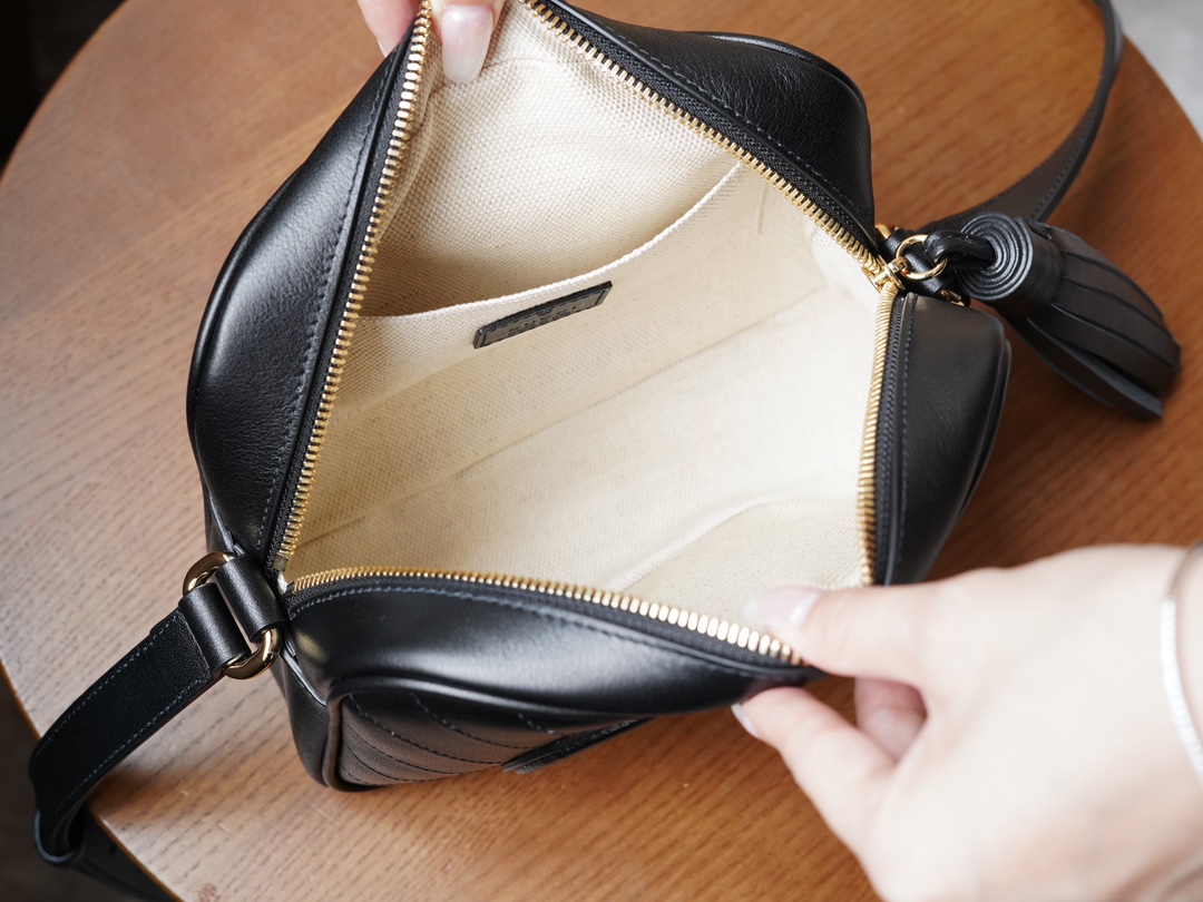 G*u*i blondie shoulder bag-21*15.5*5cm