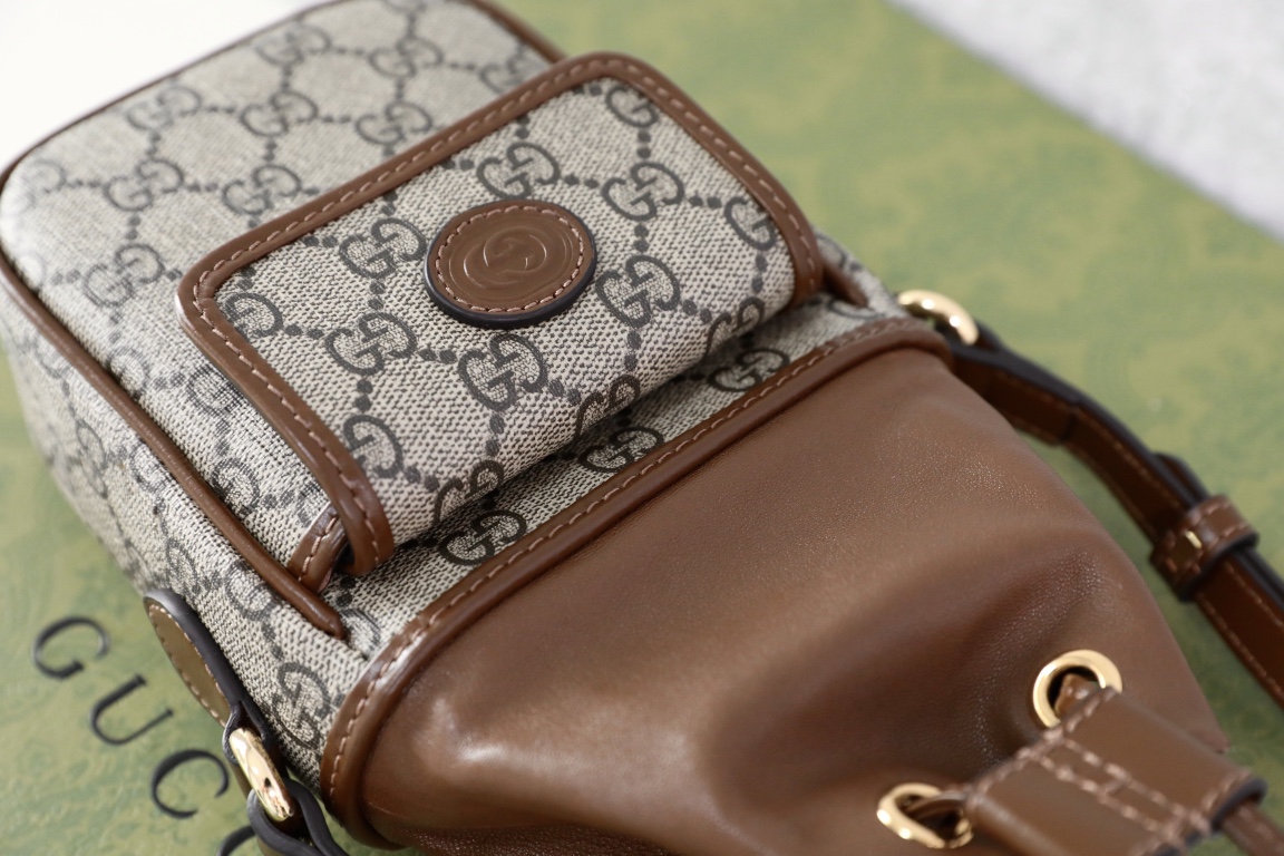 g*u*i retro gg S*p*e bucket-11.5*20 x*5.5cm