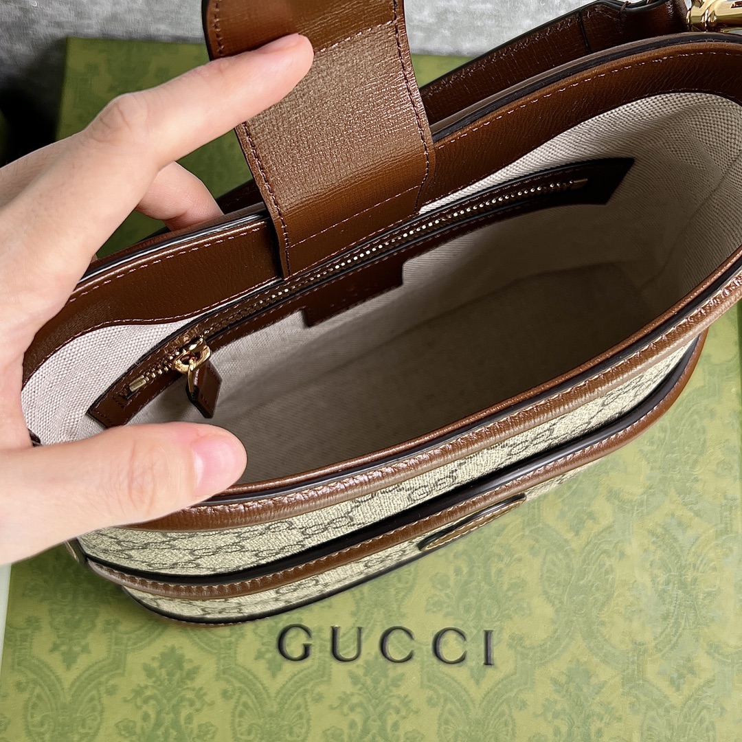 g*u*i retro gg S*p*e bucket-24.5*20*8cm