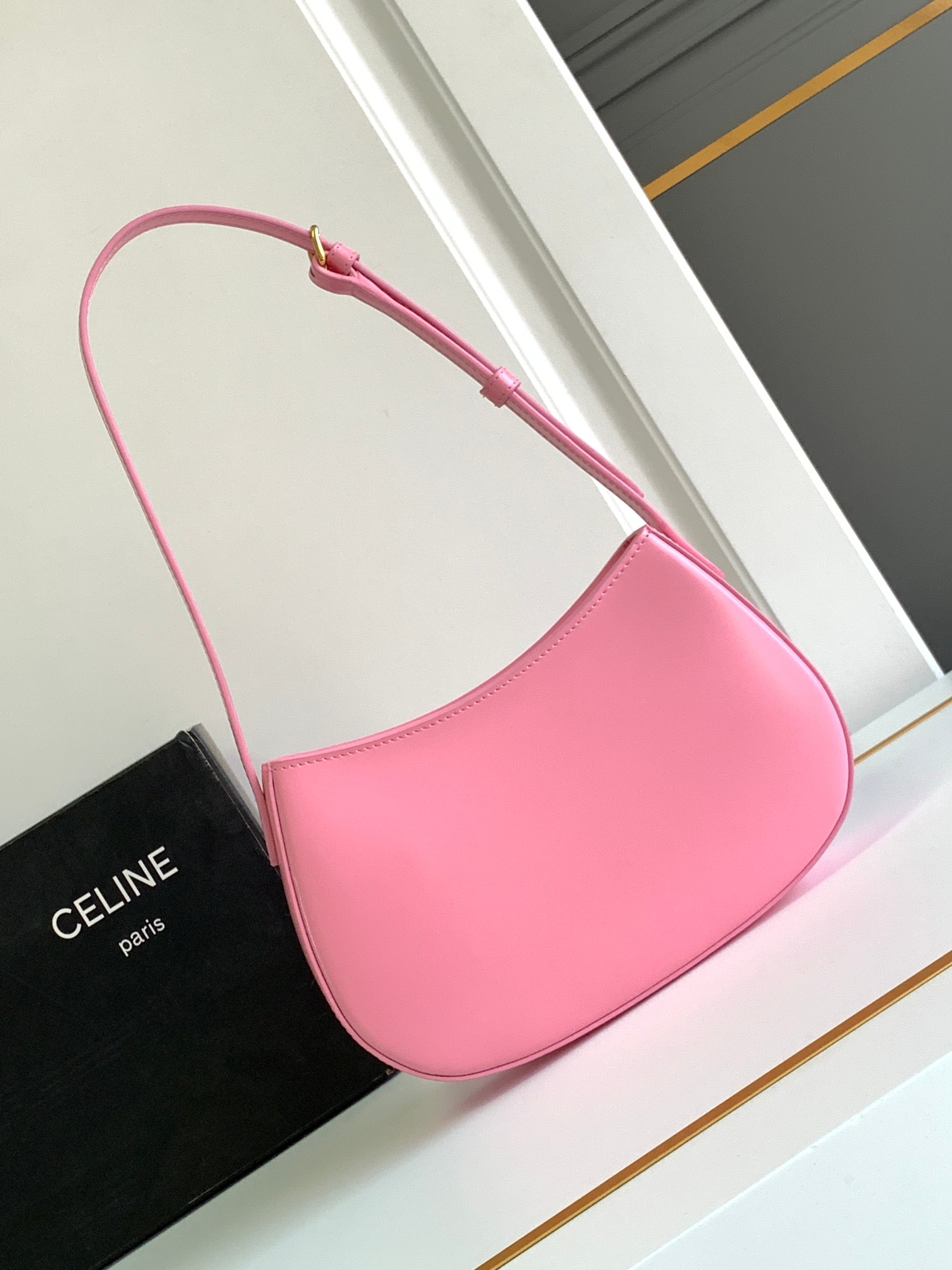 Ce**e tilly hobo bag-22 x 13.5 x 4cm