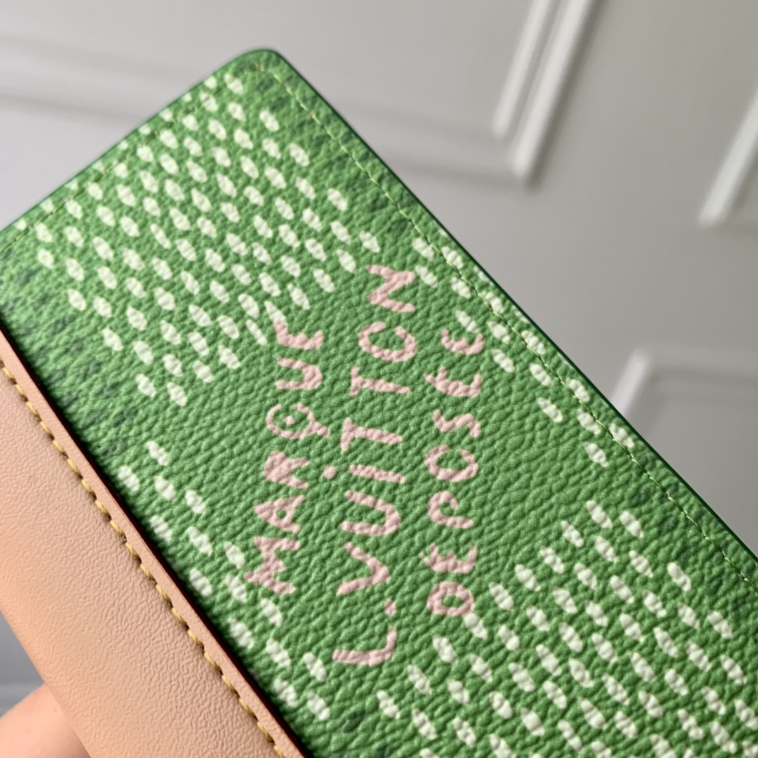 l**is V*t*n wallet-n40632-7.5 x 11.1 x 1cm