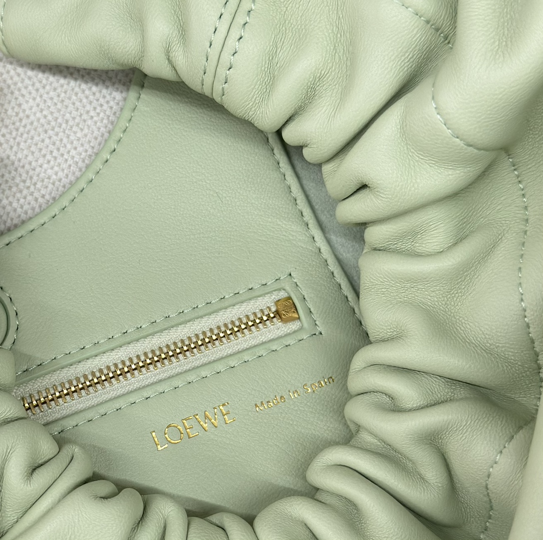 Loewe Squeeze Bag-29*10.5*24CM