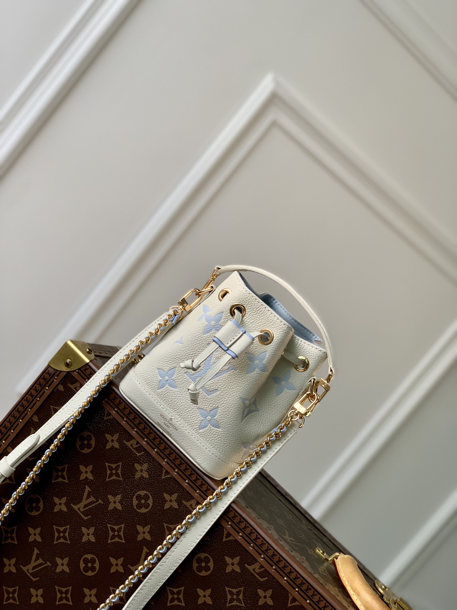 l**is V*t*n nano noé-13*16*10cm