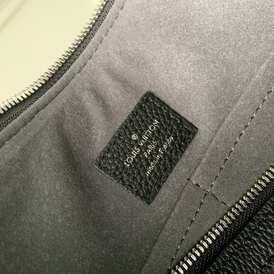 l**is V*t*n mahina hand it all bumbag-m24255-32*29*13cm