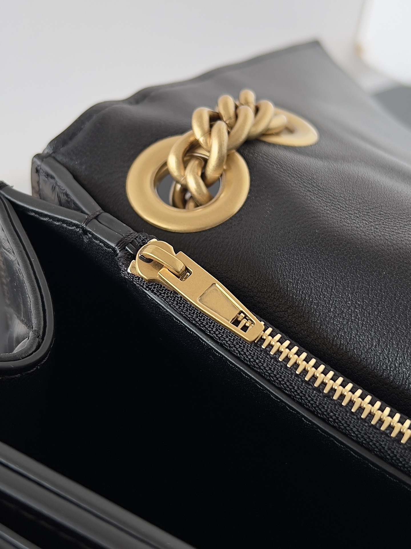 Ba*len*cia*ga crush chain bag-32*13*20.5cm