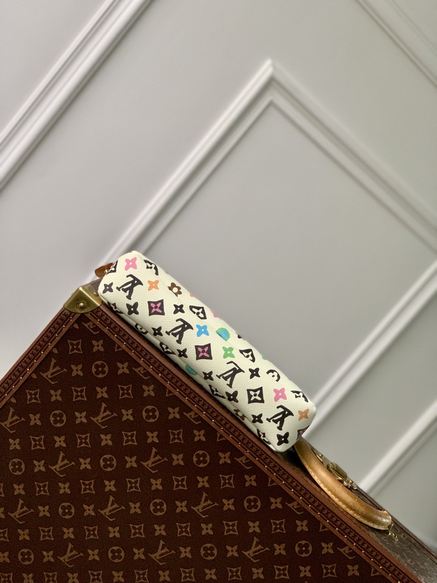 l**is V*t*n pochette voyage souple pouch-m83568-32 x 21 x 8cm