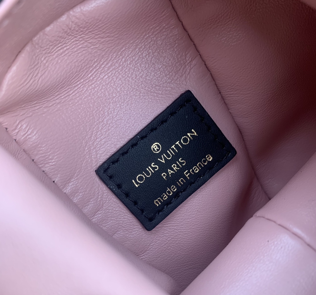 l**is V*t*n side trunk -m46815-18×12.5×8cm