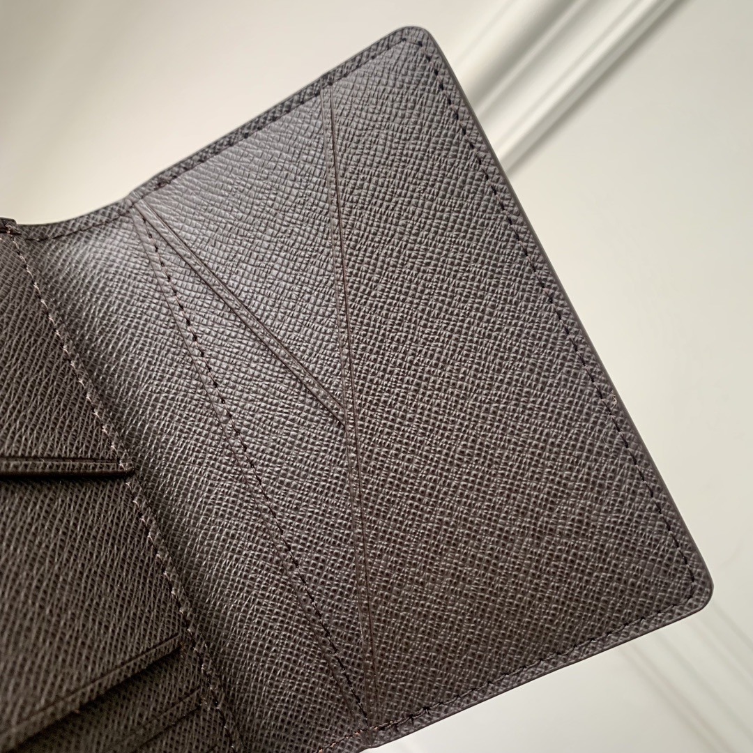 l**is V*t*n wallet-m83337-7.5 x 11.1 x 1cm