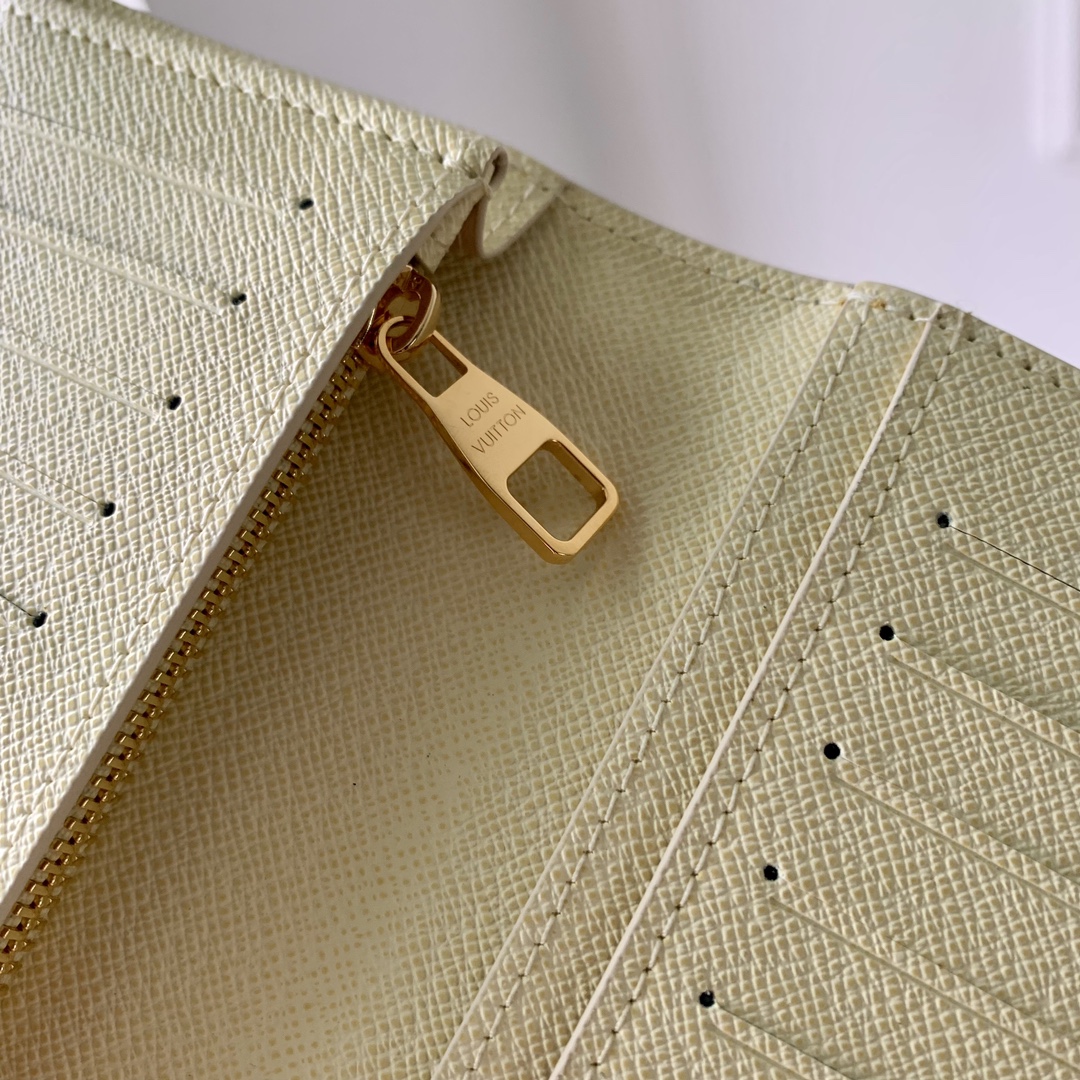 l**is V*t*n brazza wallet-m83335-10 x 19 x 2cm