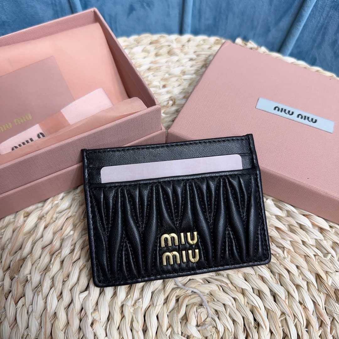MiuMiu Pocket Wallet-8X10.5CM