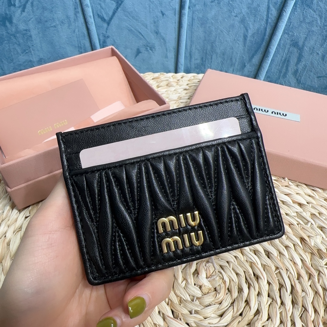 MiuMiu Pocket Wallet-8X10.5CM