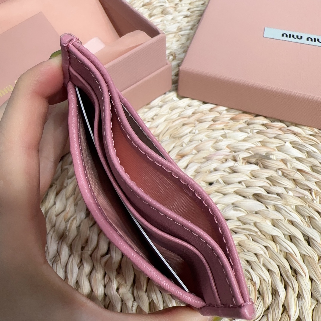 MiuMiu Pocket Wallet-8X10.5CM