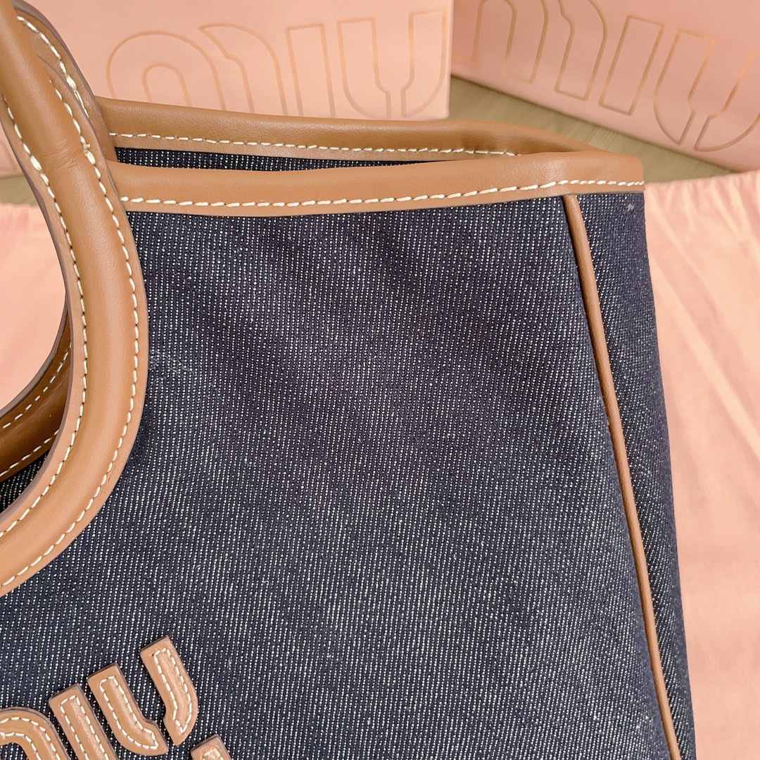 MiuMiu Tote-28X 26X12.5CM