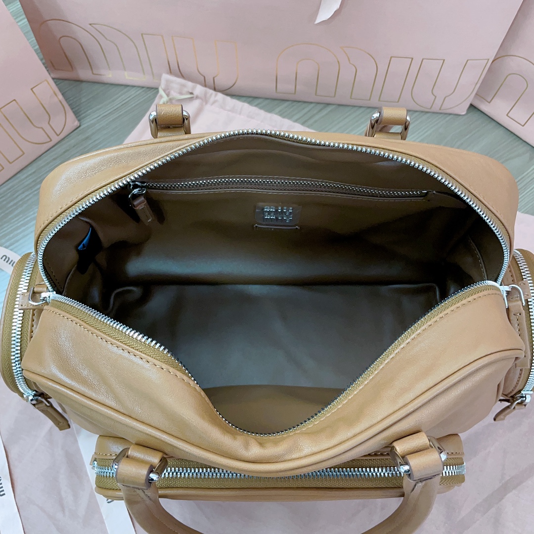 MiuMiu Tote-32X21X12.5CM