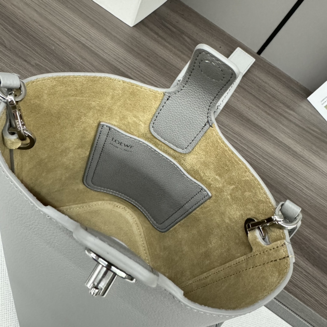 Loewe Mini Pebble Bucket Bag-16*16*19.5CM