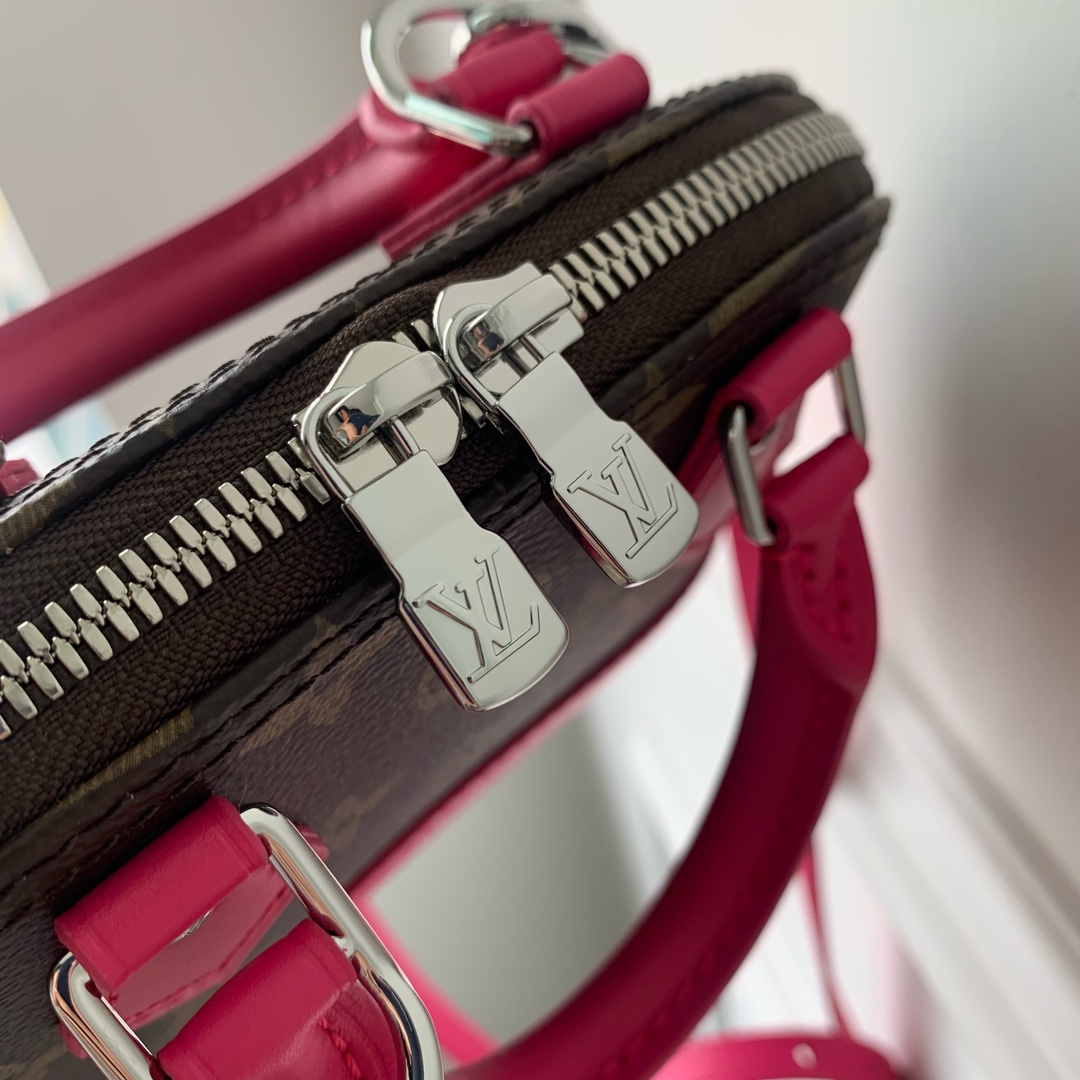 l**is V*t*n nano alma-m82717-18*12*8cm