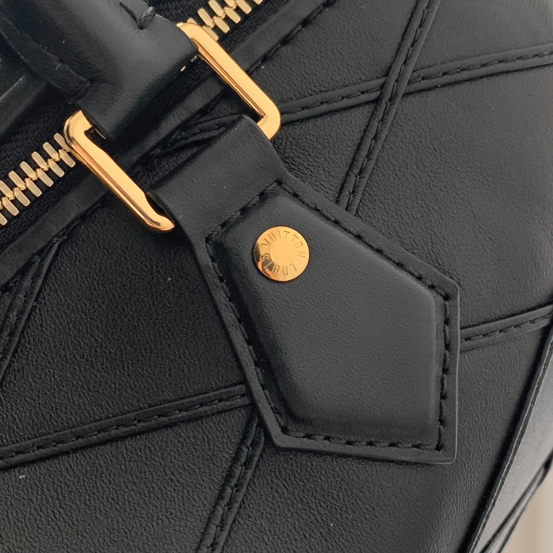 l**is V*t*n speedy bandoulière 25-25x 19 x 15cm