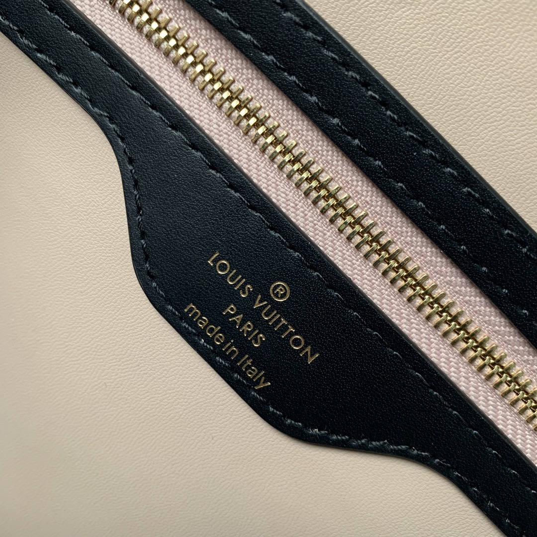 l**is V*t*n speedy bandoulière 25-25x 19 x 15cm