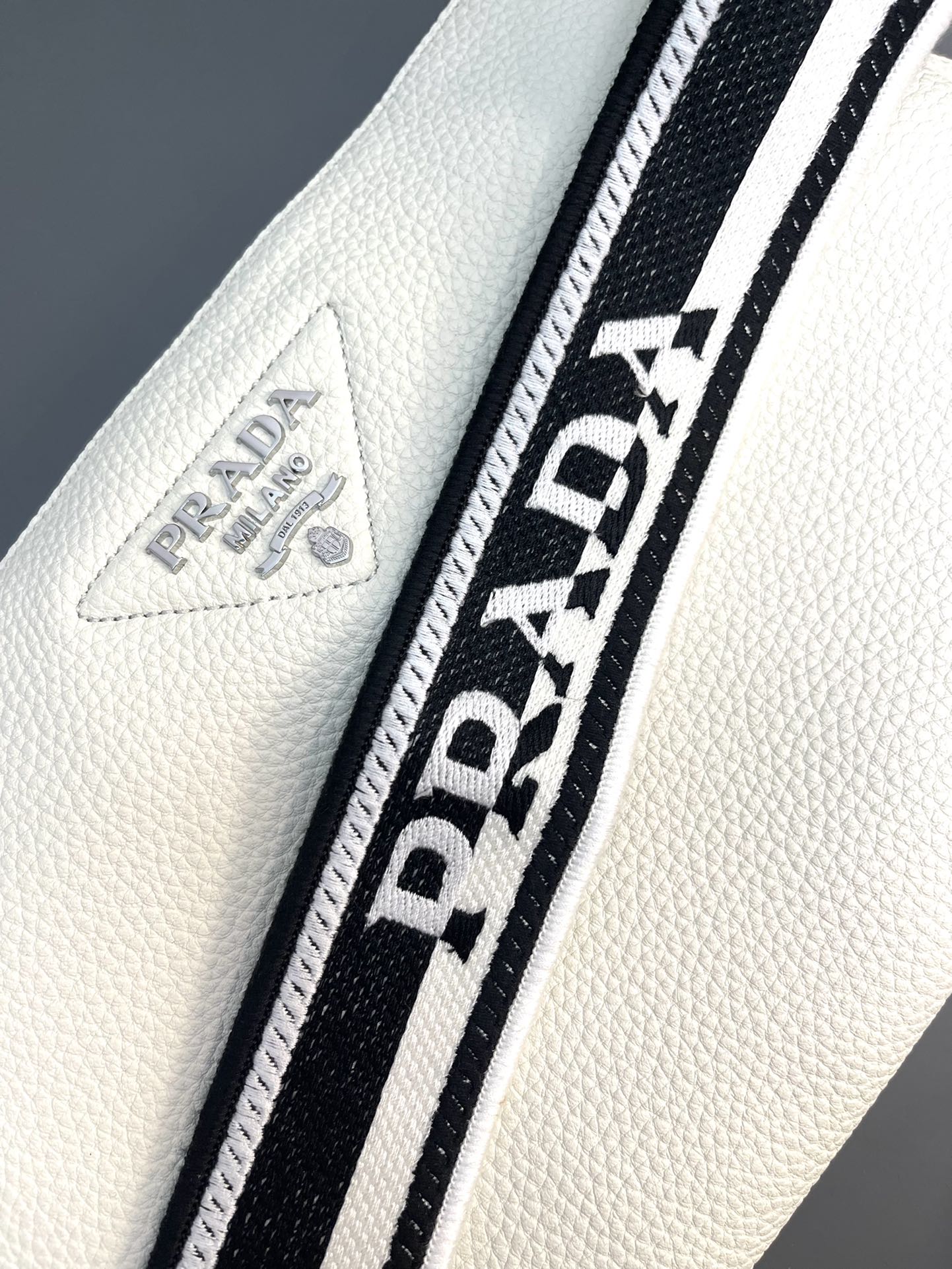 Pra*a 1bh050 double-strap backpack bag-30*19.5cm