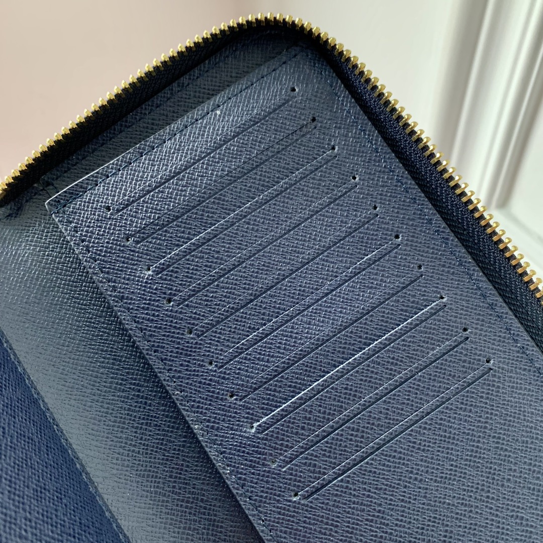 l**is V*t*n zippy wallet n40675-10 x 20 x 2cm