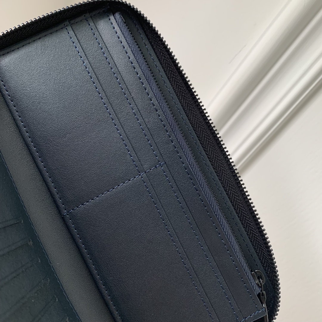 l**is V*t*n zippy wallet n40675-10 x 20 x 2cm