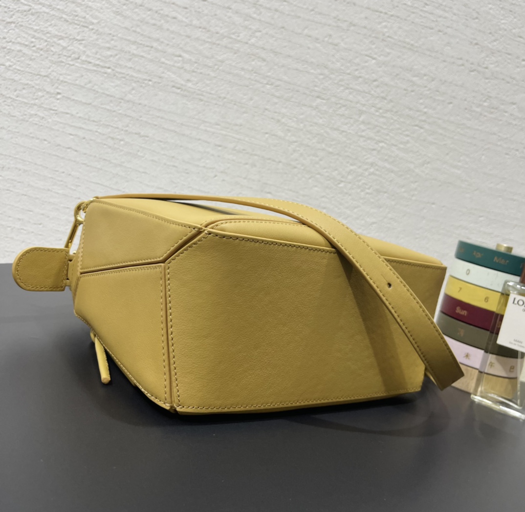 Loewe Puzzle Small Bag-24*10*14CM