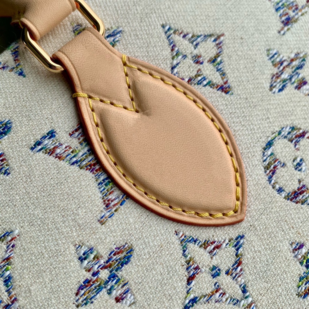 l**is V*t*n onthego handbag-35*27*14cm