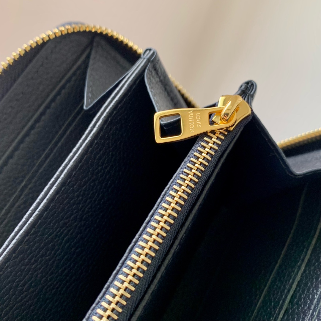 l**is V*t*n zippy wallet n40675-10 x 20 x 2cm