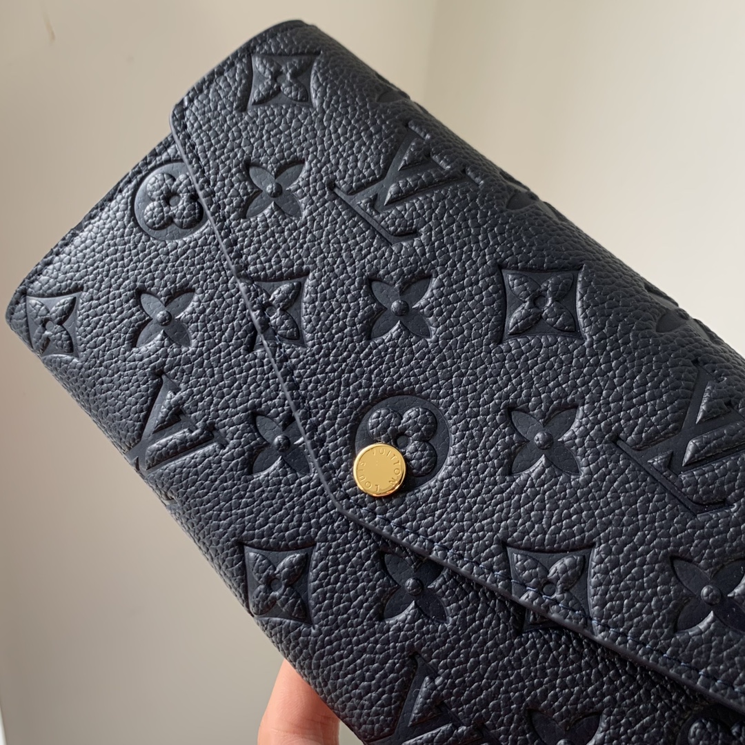 l**is V*t*n wallet m81049-19.5x10.5x2.5cm