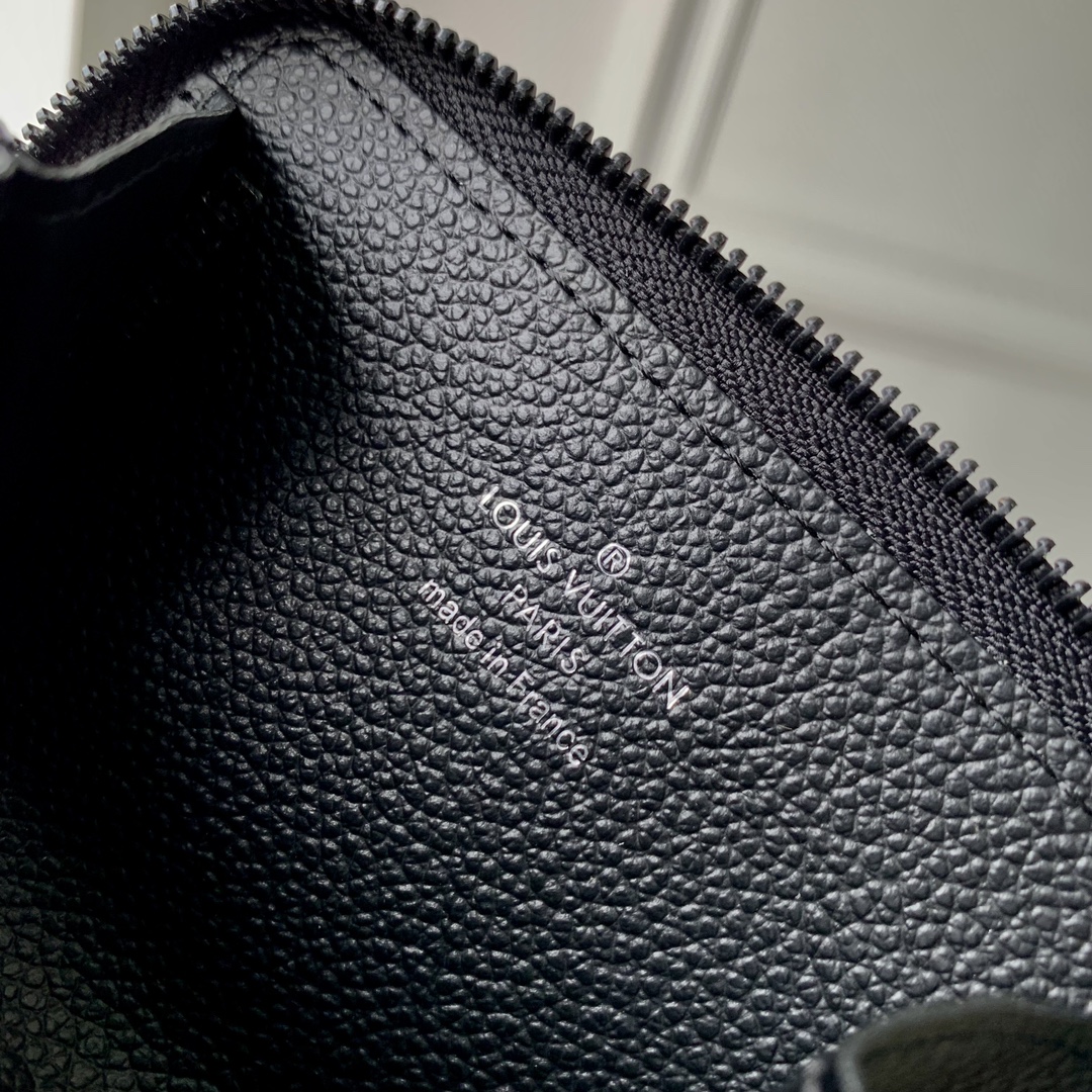 l**is V*t*n zipped organizer wallet m82771-10.5 x 7 x 3cm