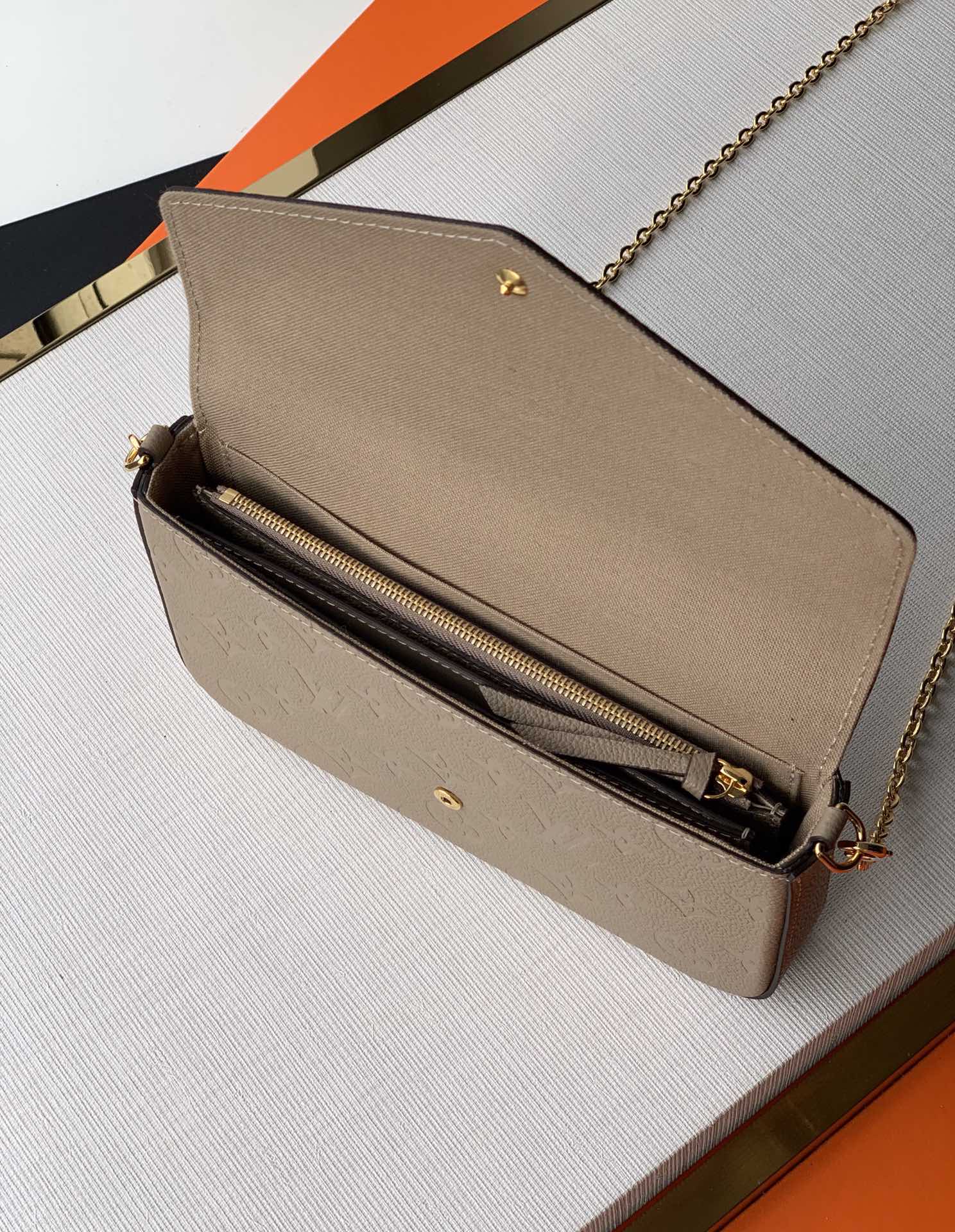 l**is V*t*n m83589 pochette félicie wallet -21*12*3cm