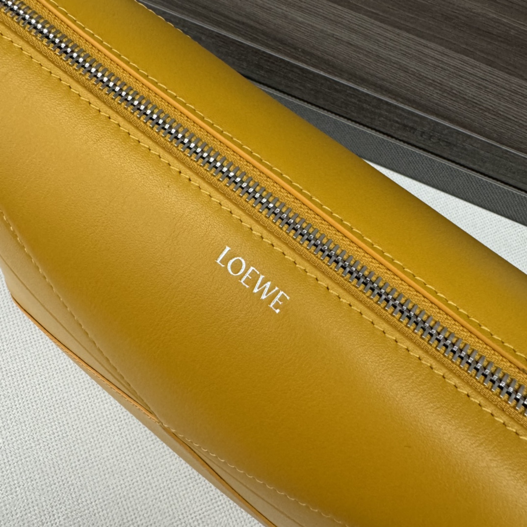 Loewe Pouch-22.7*12*15.5CM